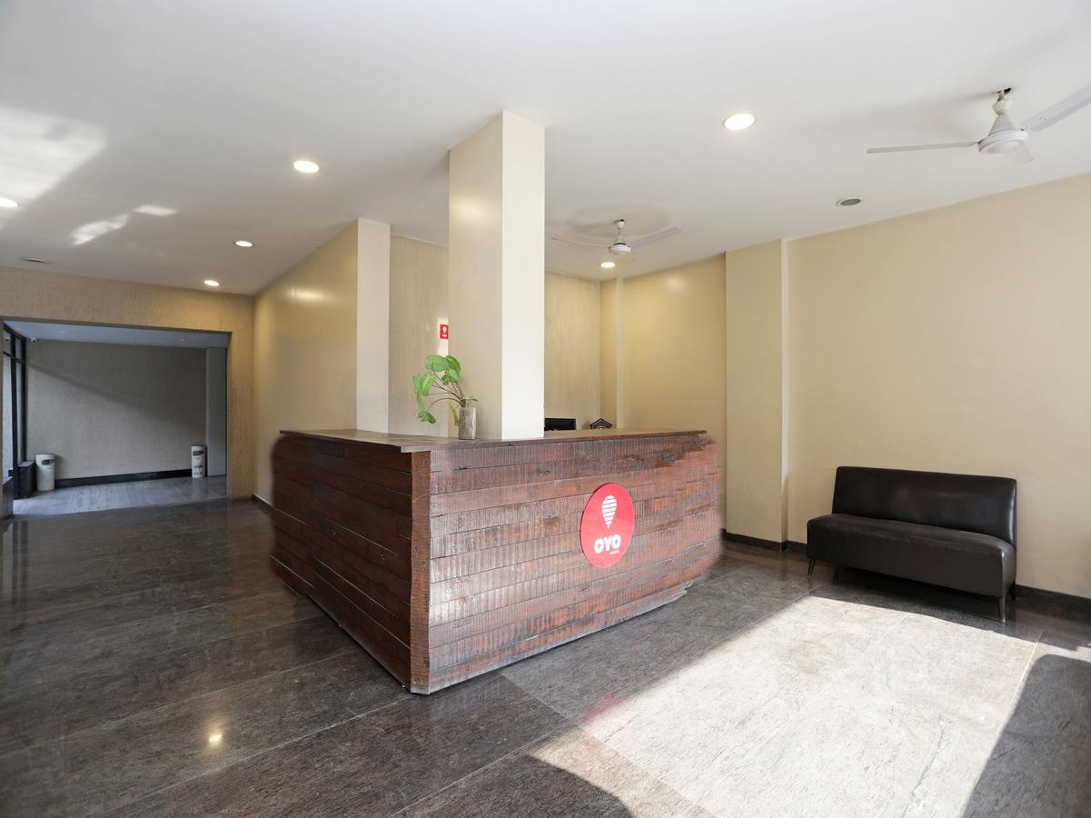 Oyo 1194 Hotel Gulmohr Пюн Екстериор снимка